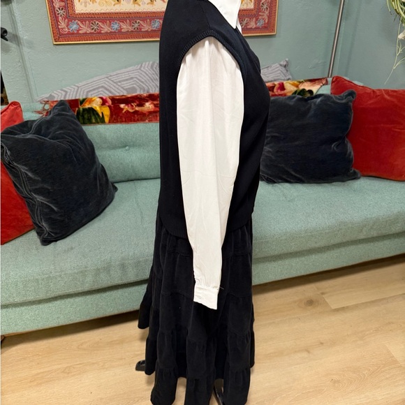 Vintage Black and White Sweater Vest - Picture 4 of 10